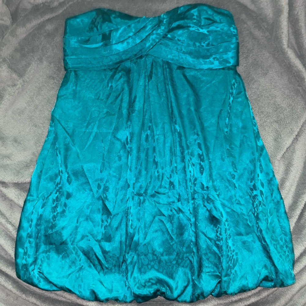 ✨NWT✨Forever 21 Bubble Hem Cocktail Dress👗